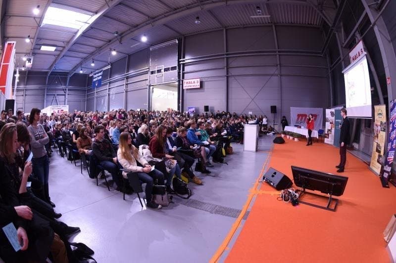 Accompanying programs | GAUDEAMUS EN